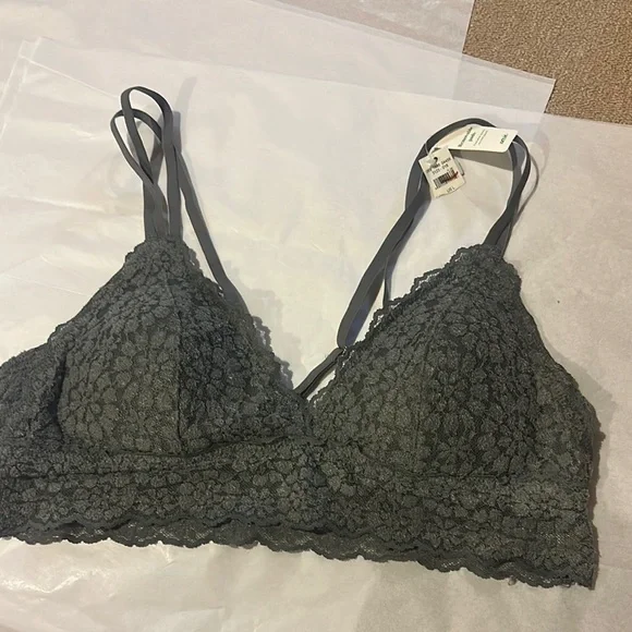 NWT AERIE SIZE LARGE Gray Lace Bralette - Picture 1 of 3